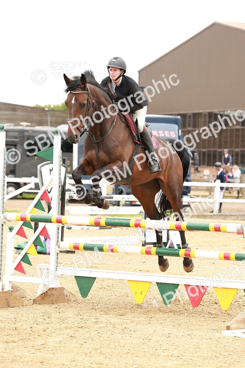 1I0A7751 - Class 4 - Senior Newcomers 1.10m