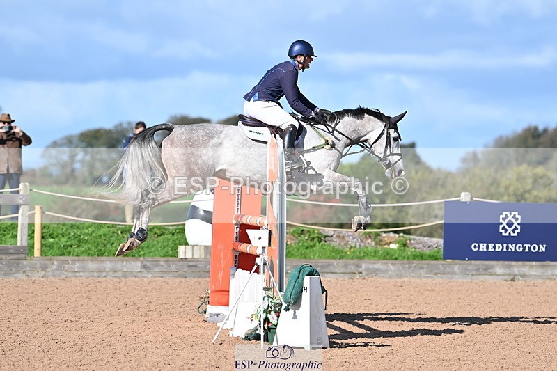 231014A-113429-04427 - Cls 18 Newcomers & 1.10m Open