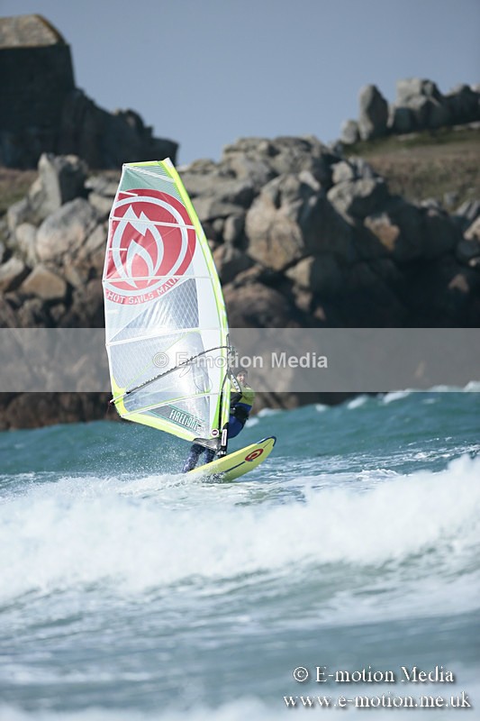 WS 020413-13 - Windsurfing