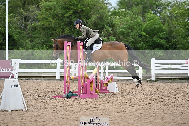 240514A-162530-00035 - 70cm