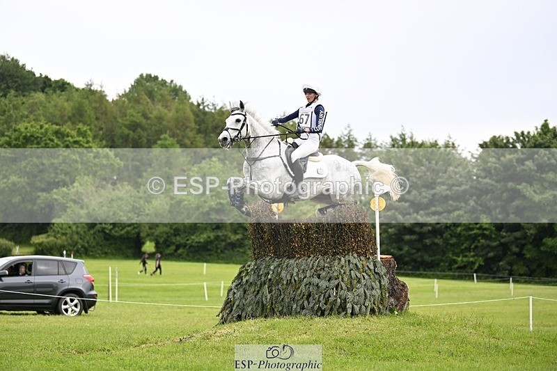 240525-164836-18420 - 267-VAN_KAUNITZ-Jemima_Howden