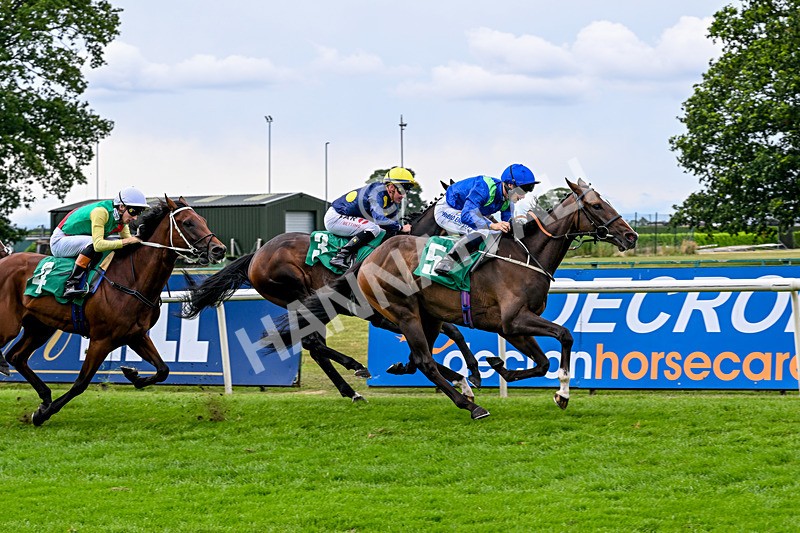 010726-Race 6-Parisian Scholar-8743 - Race 6 15.40pm Weatherbys Epassport Handicap