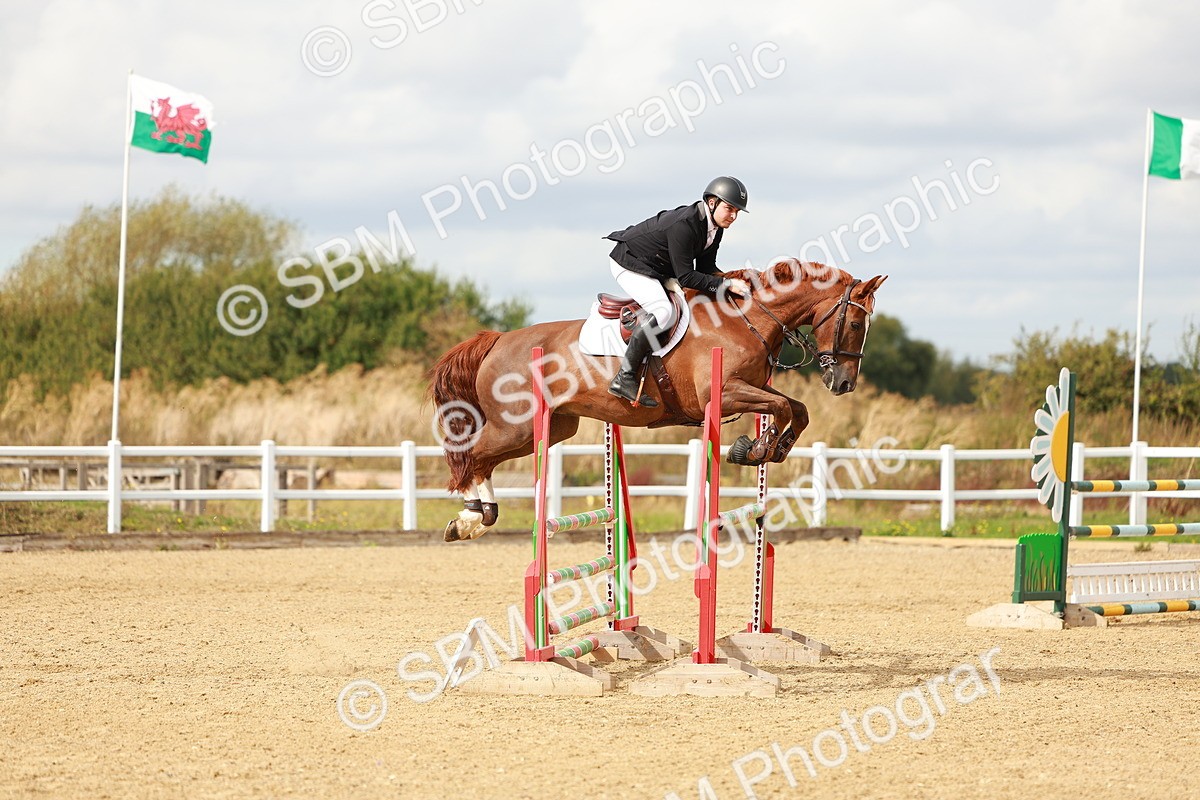 SBM_001373 - Class 4 - Senior Newcomers - 1.10m