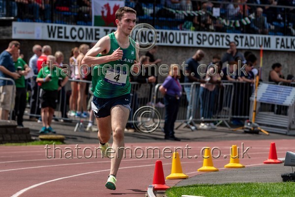 SIAB23-528221 - Track Male Set One