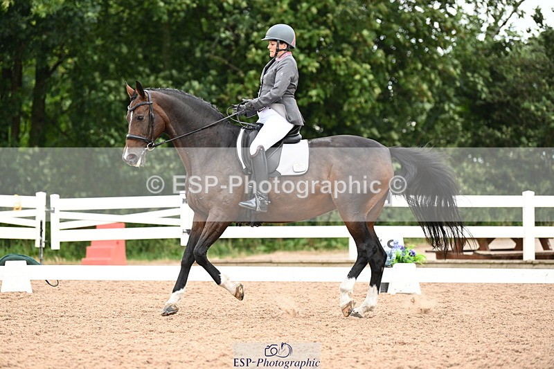 240815A-140930-01957 - 295-Zara.Bassett-Croon.Gravin