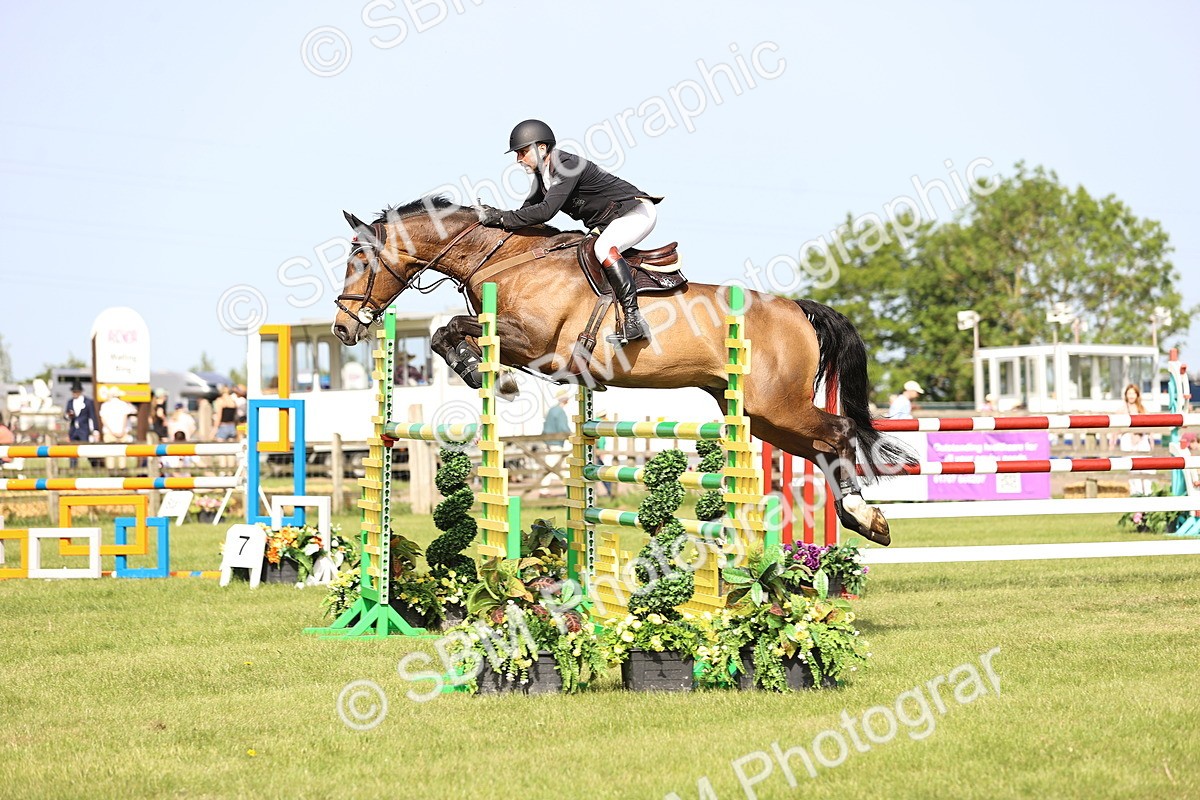 SBM_01429 - Class 200 - Martin Grant Homes Welcome Stakes 1.25m Open