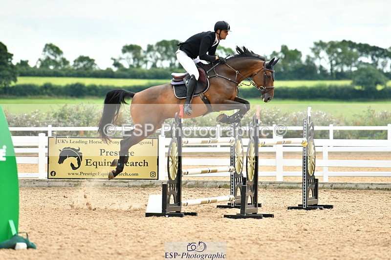 230721A-144453-07072 - Cls 22, 1 Star Gold 1.30m