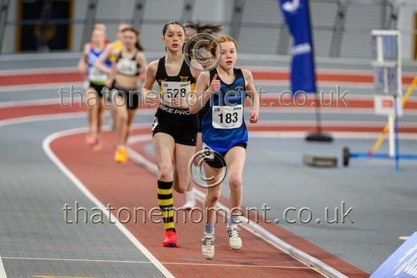 Age26SUN-927654 - Track Female