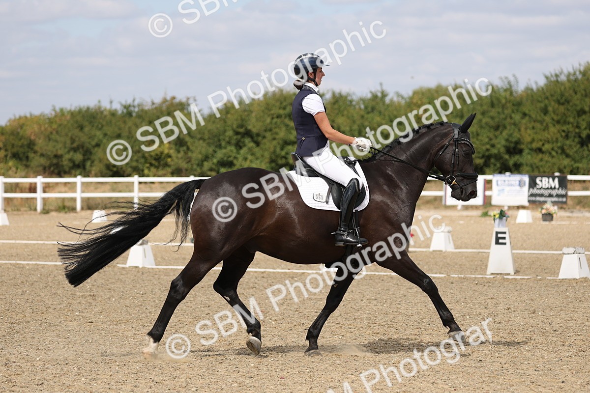 SBM_021923 - Class 22 - M5 Silver13.03.14.07