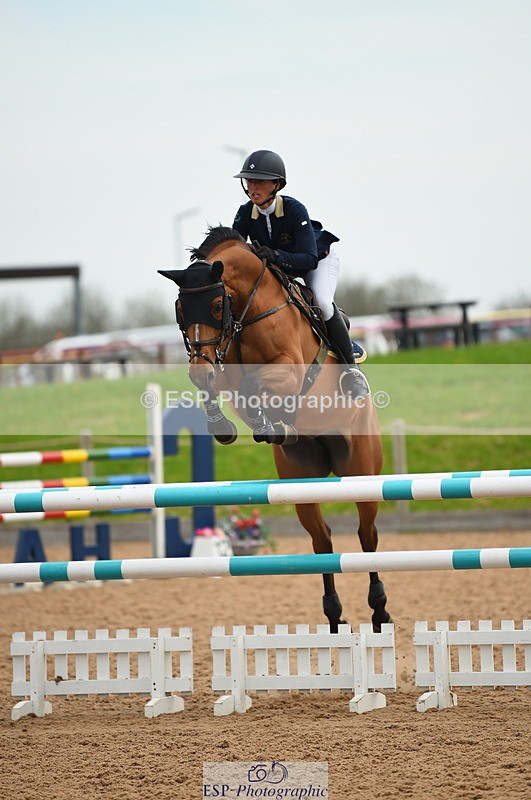 230504A-092250-00339 - Cls 8 Snr Foxhunter