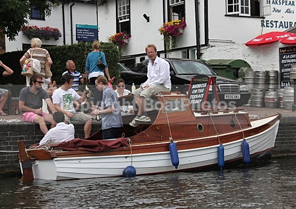 090703 JES IMG_7033 - HENLEY REGATTA FRIDAY 3rd JULY 2009