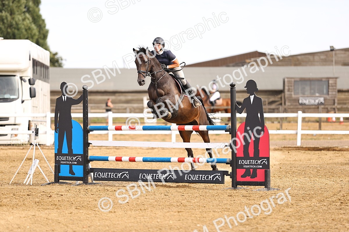 SBM_001476 - Class 6 - Senior Newcomers 1.10m