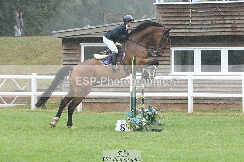 250830A-132408-06662 - Cls 16 Snr Newcomers and 1.10m Open