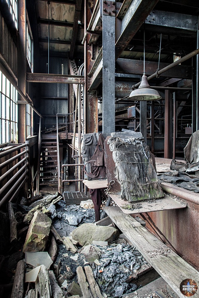 St. Nicholas Coal Breaker (Mahanoy City, PA) | Padded Steel Seat - St. Nicholas Breaker