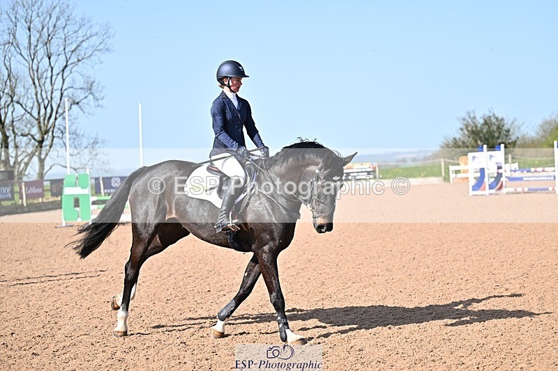 260408-102902-00164 - Cls 2 British Novice and 90cm
