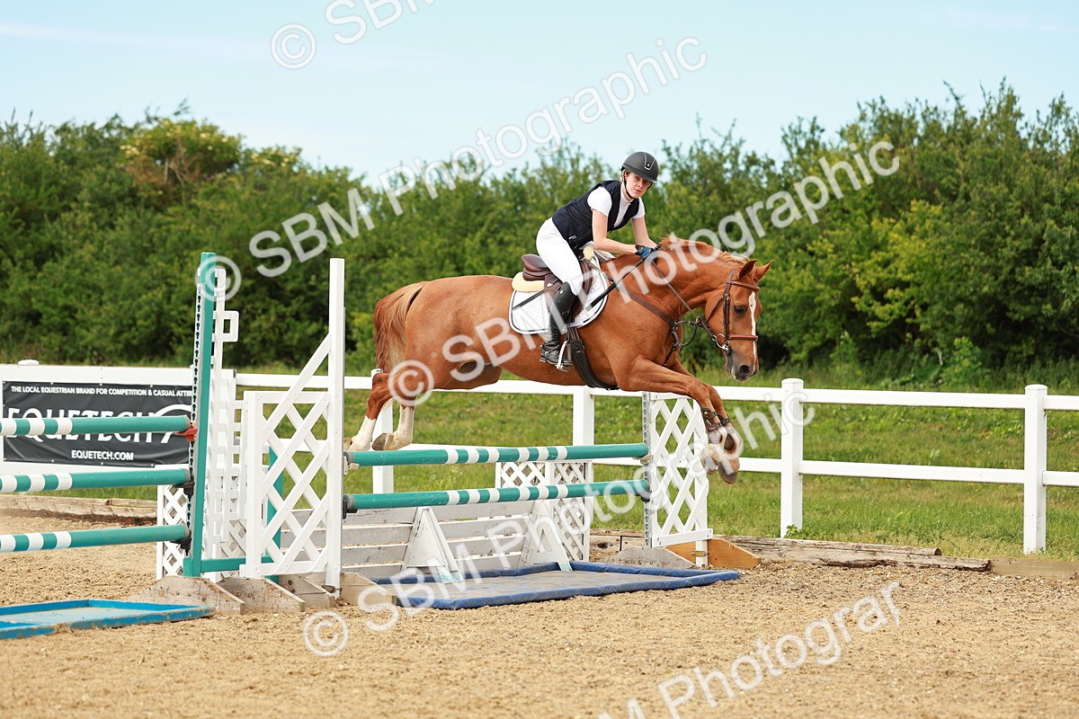 SBM_002310 - Class 4 - Senior Newcomers - 1.10m