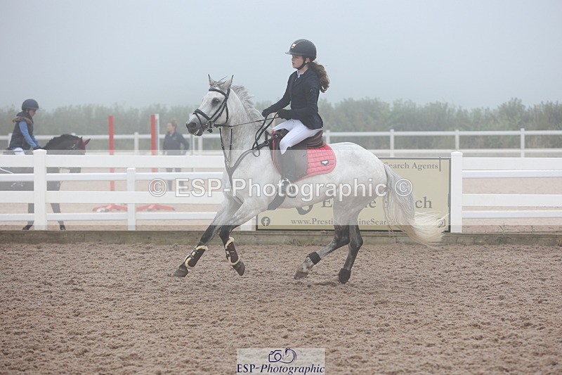 240630A-080519-11075 - Cls 30 British Novice and 80cm Open