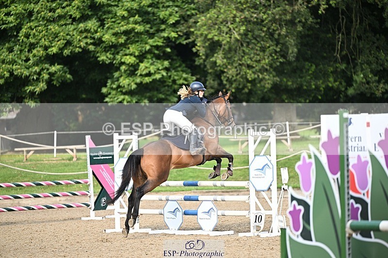 240818-091216-03338 - Cls 8A Snr British Novice