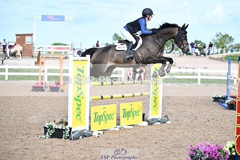 260627-174416-05827 - Cls 27 Foxhunter and 1.10m