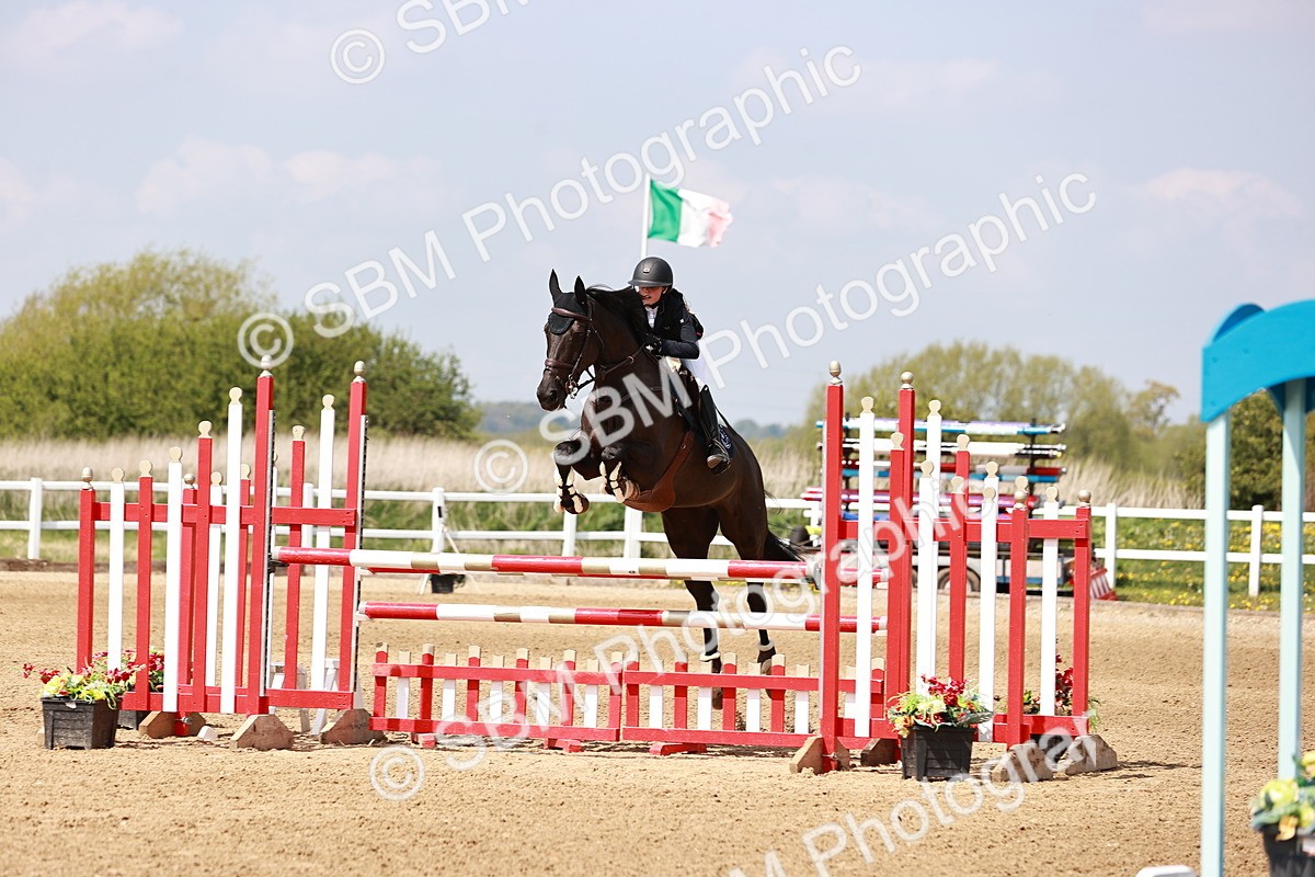  - Class 24 - Senior Newcomers - 1.10m