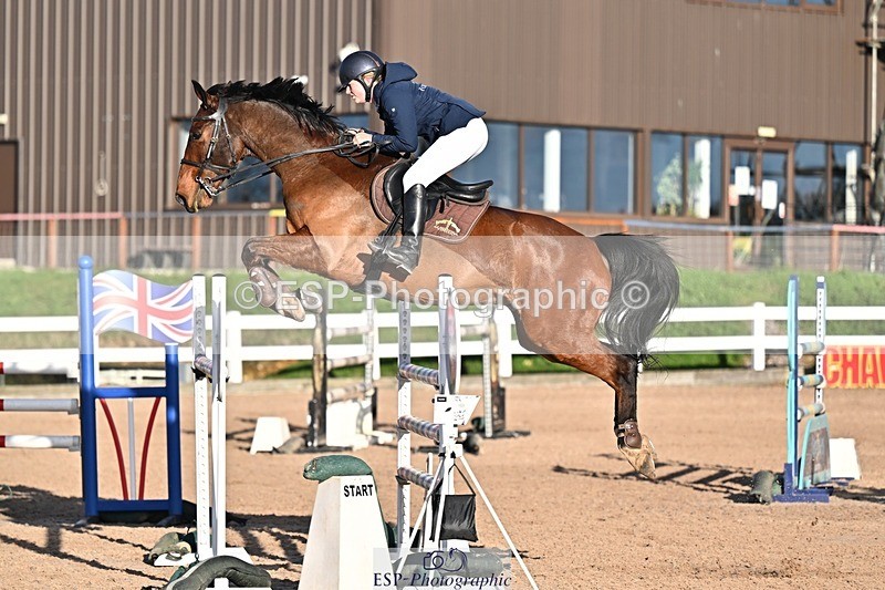 251119-141241-00520 - Cls 5 Foxhunter and 1.20m Open