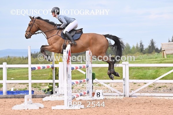 BPP_2544 - CLASS 7 - FRI - Senior Foxhunter/1.20m Open