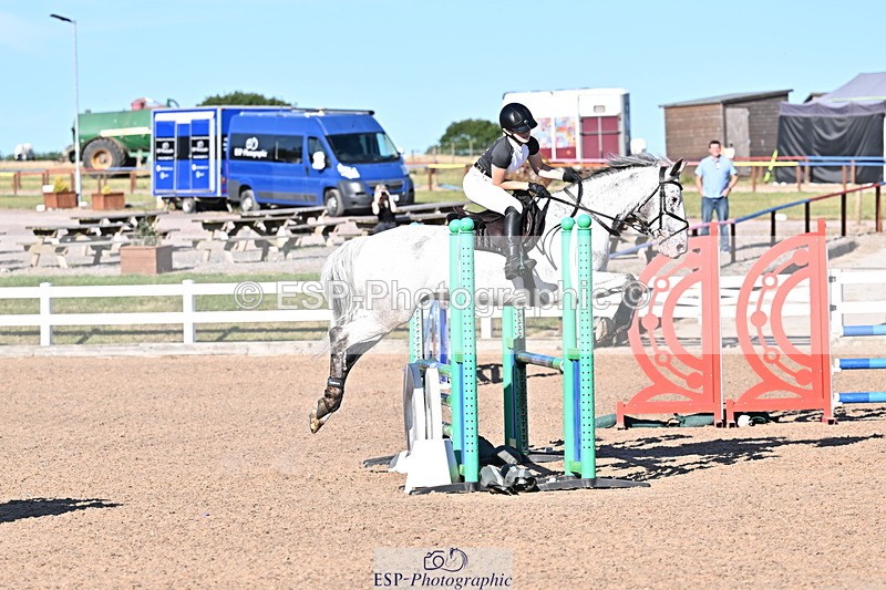 250708A-183325-00568 - 90cm Classes