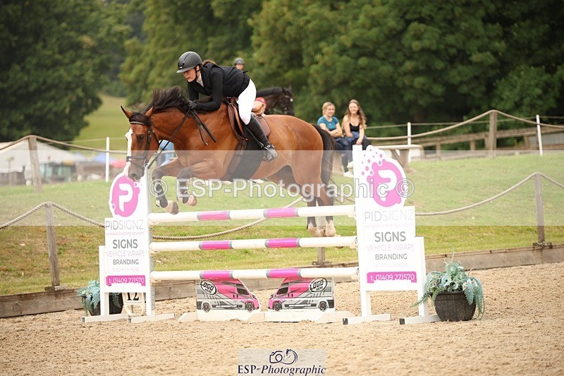 230708-110032-13405 - Cls 26 Newcomers & 1.10m Open