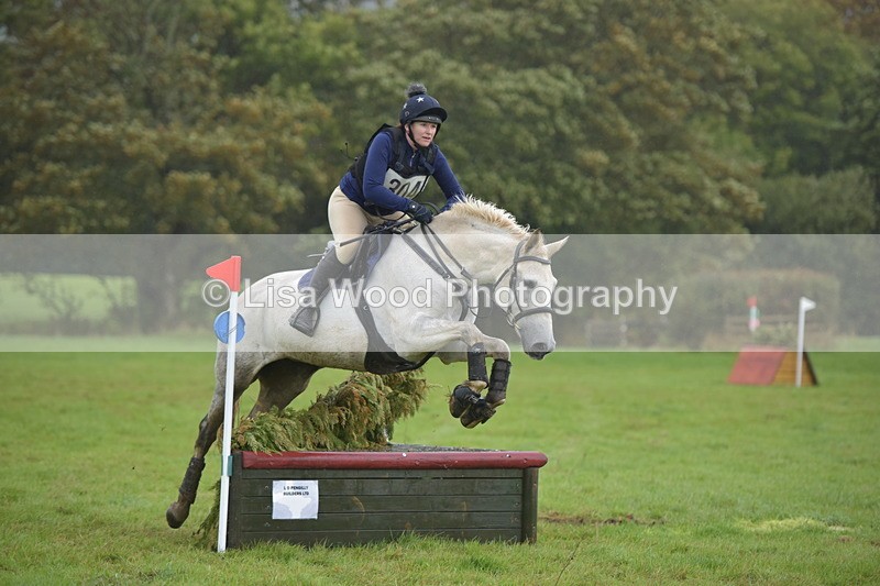 RAY_9900 - Class 3: 70cm Pairs: Corner