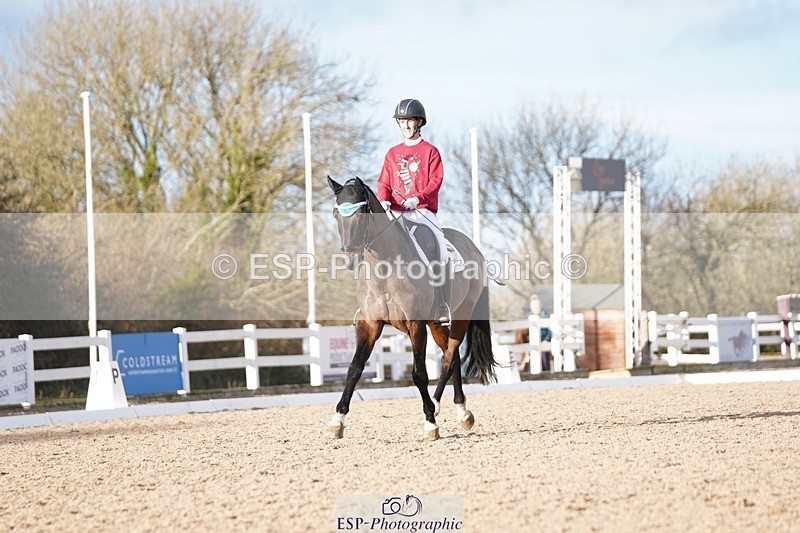 241214-150602-02089 - 132-Alys.Matravers-VORVASHILL.VERTIGO