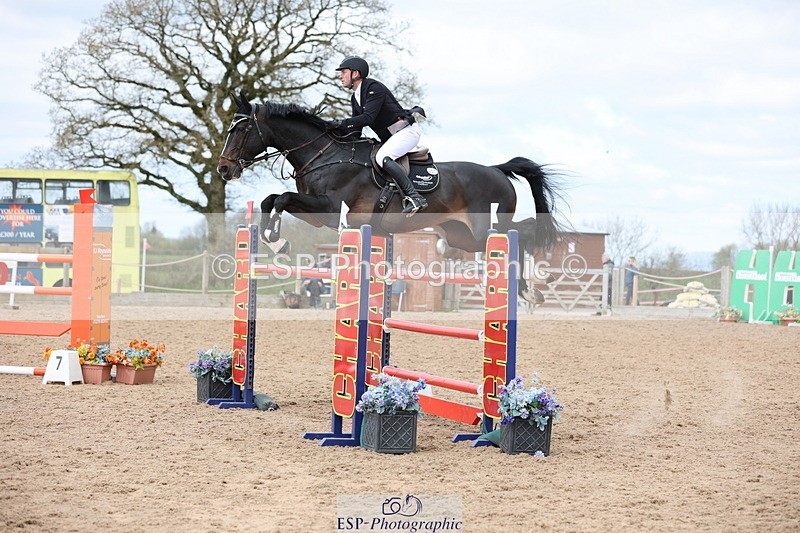 240419A-124724-07439 - Cls 6, 2 Star Medium Tour 1.35m