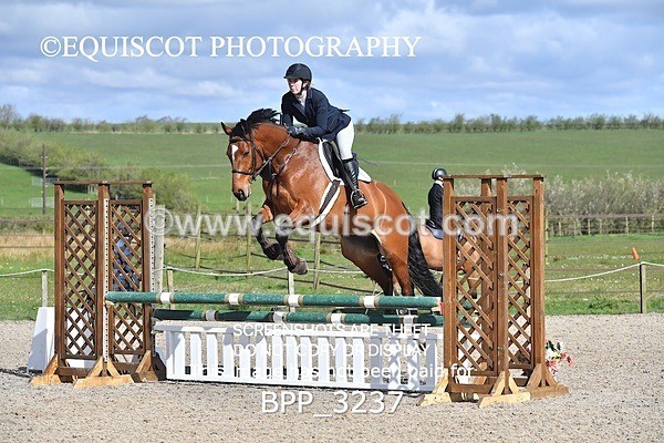 BPP_3237 - CLASS 3 BritiNovice/ 90cm Open