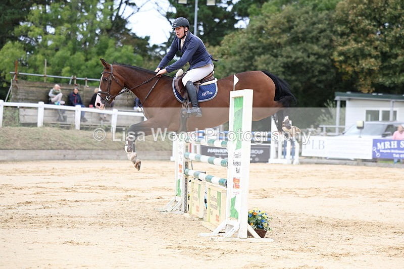 3E7A3472 - Class 9: Senior Foxhunter/1.20 open