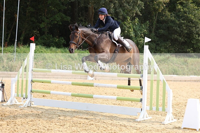 3E7A2472 - Class 8: Senior Newcomers/1.10m open