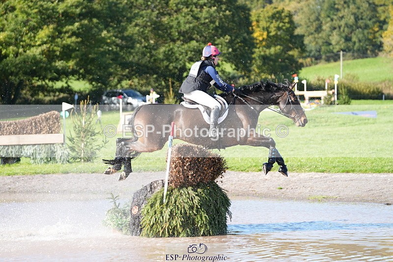 251024A-123121-10683 - B-132-Hannah.R.Jones