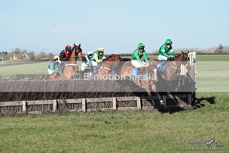 PtP 210326 744 - VWH Cirencester Races 21/03/26