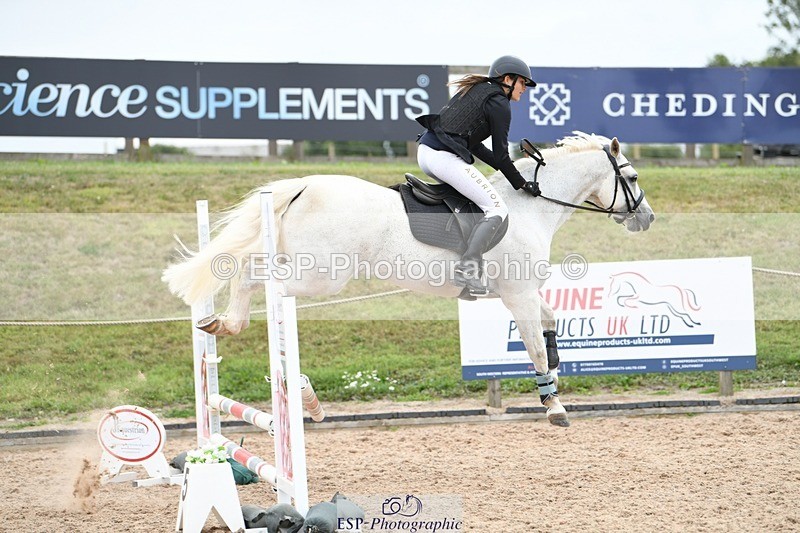 250807-110405-00433 - 90cm Round 1