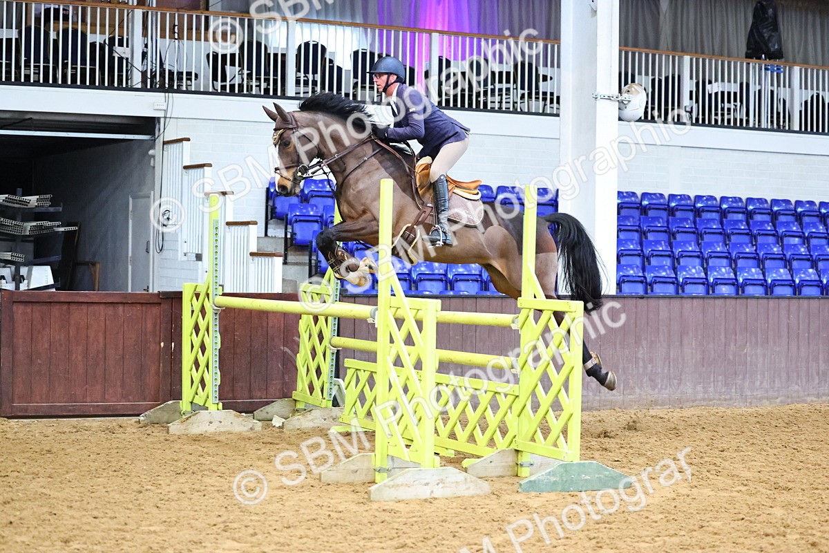 SBM_001009 - Class 4 - Senior Newcomers - 1.10m