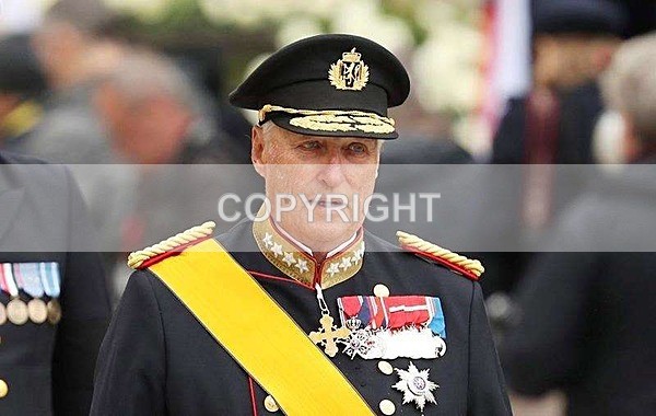 N-39 King Harald heart surgery - Norwegian Royals