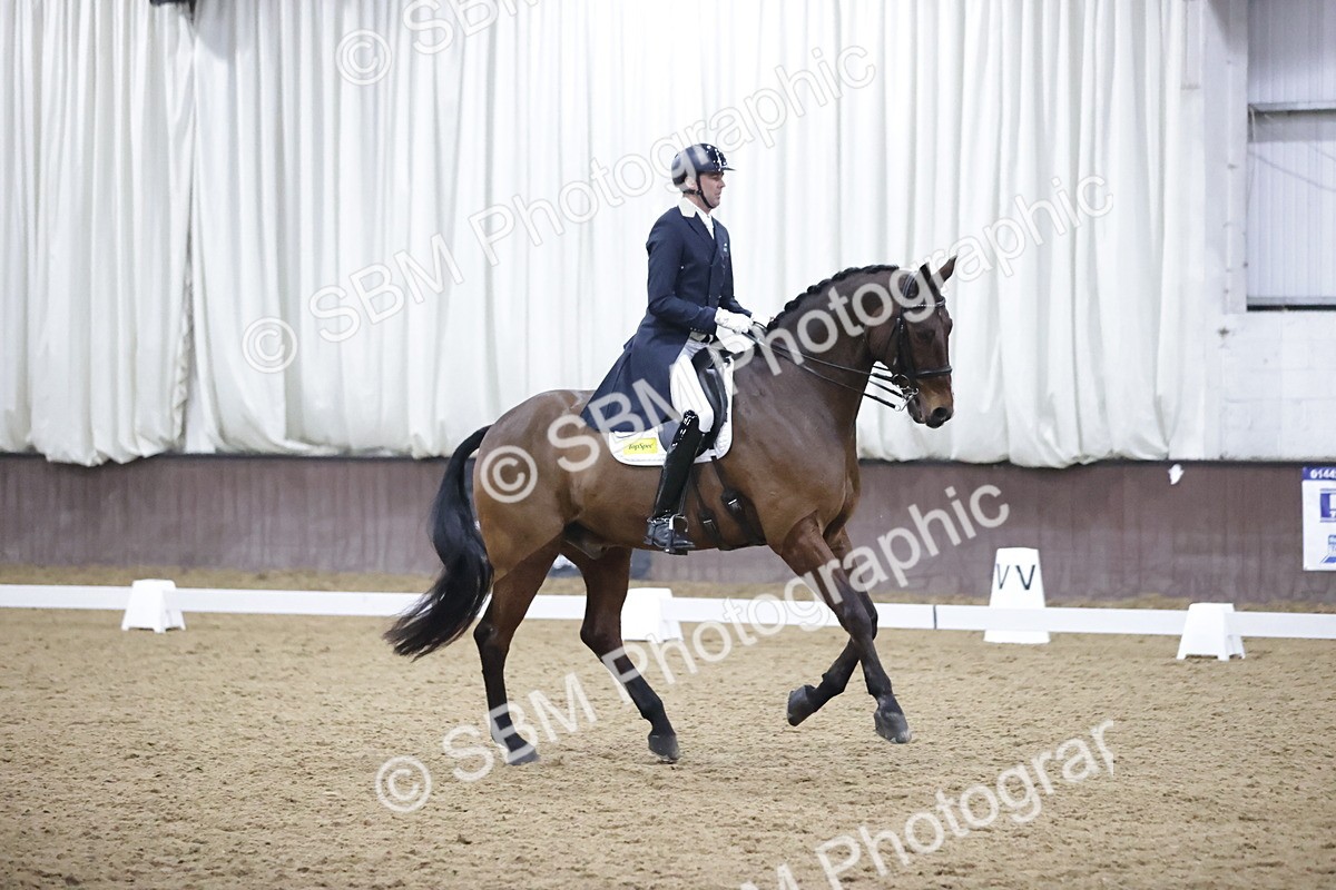 SBM_009142 - Class 16-17-19-21 - ADV 101-FEI PSG-FEI INT I-GP