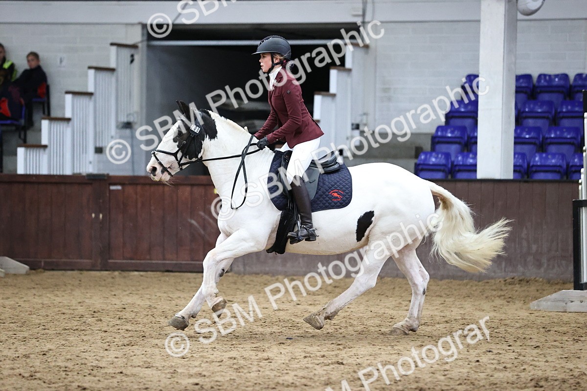 SBM_001501 - Class 5 - Henlow Veterinary Hospital 70cm