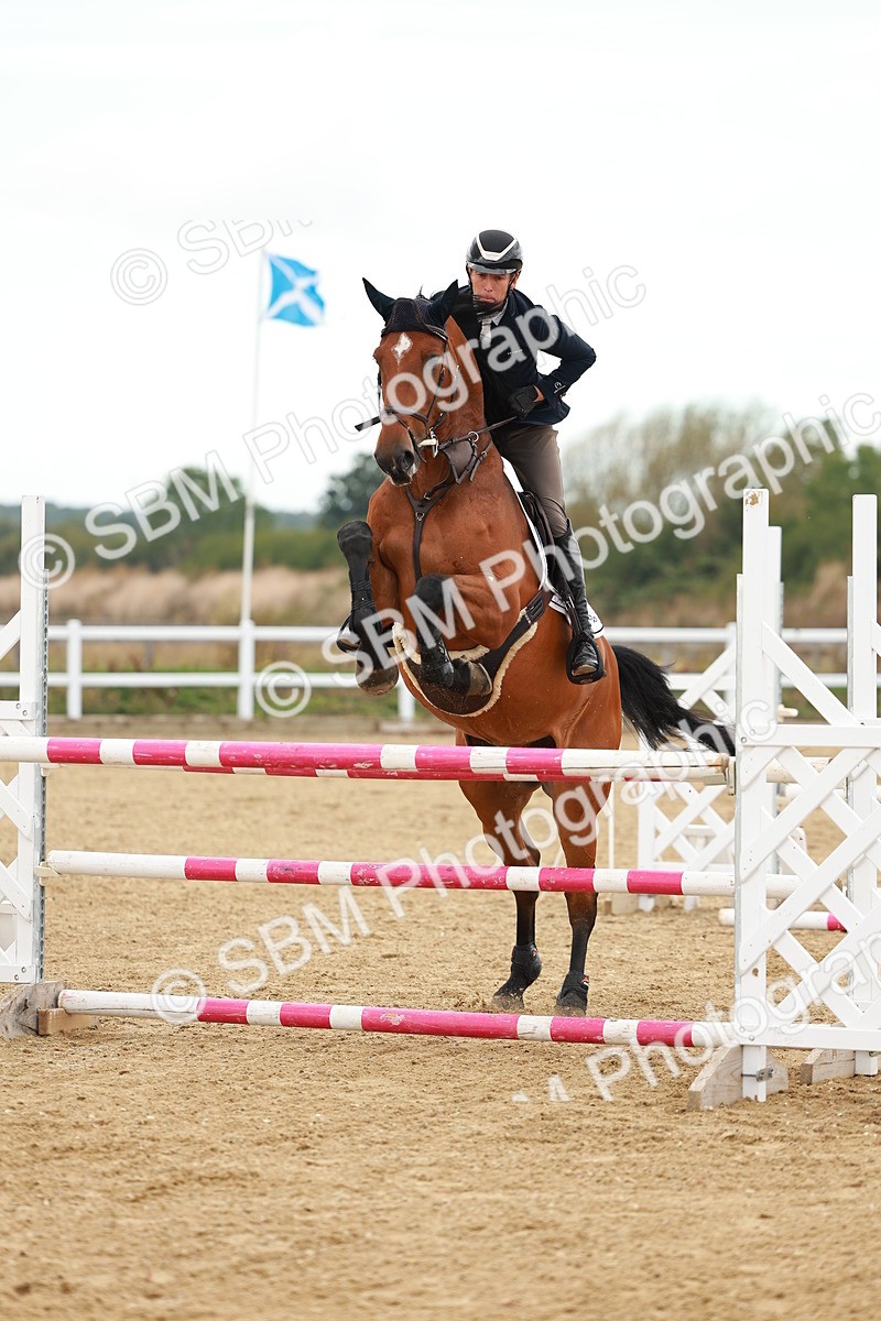 SBM_001441 - Class 4 - Senior Newcomers - 1.10m