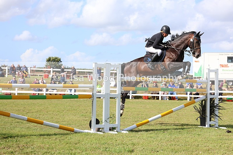 3E7A3710 - Class B: Showjumping Accumulator