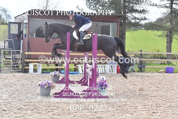 BPP_0227 - CLASS 2 FRI Senior BritiNovice/ 90cm Open