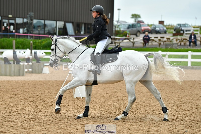 230514A-162545-03571 - Cls 31 1.05m Amateur Quali