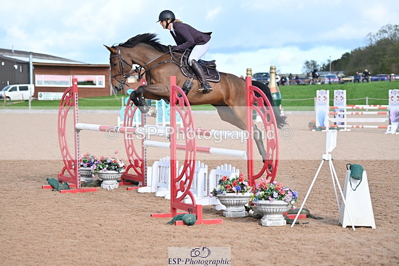 231014A-110302-04283 - Cls 18 Newcomers & 1.10m Open