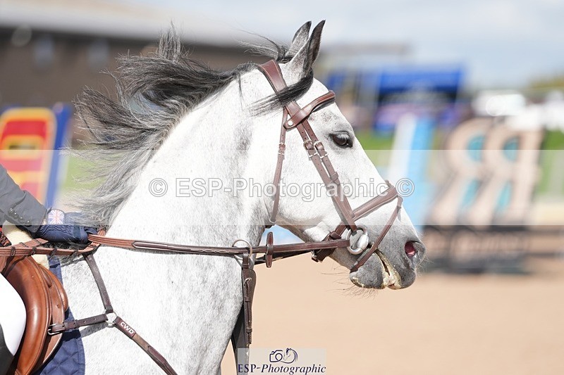 250921-121616-02875 - Cls 9 Pony Foxhunter and 1.10m