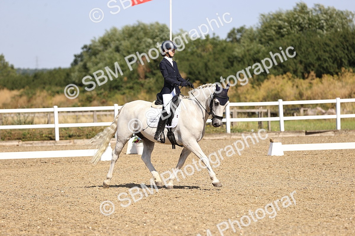 SBM_009213 - Novice 5 - 9.50-10.53