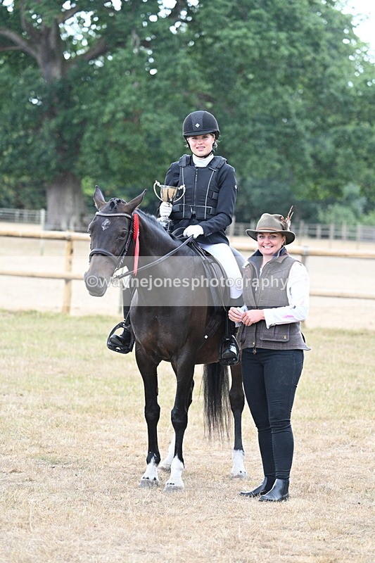 WJ7_1485 - Class 8 Ridden Veterans