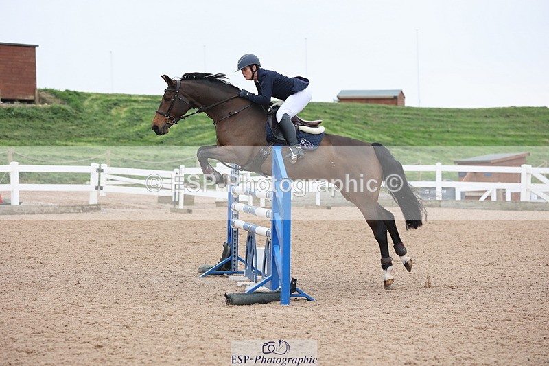 241101A-115813-01573 - FRI Cls 5 Newcomers and 1.10m Open